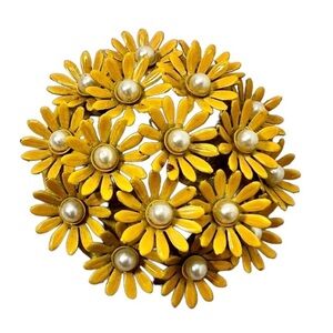 Vintage Yellow Daisy Pearl Metal Flower Brooch Vibrant Retro